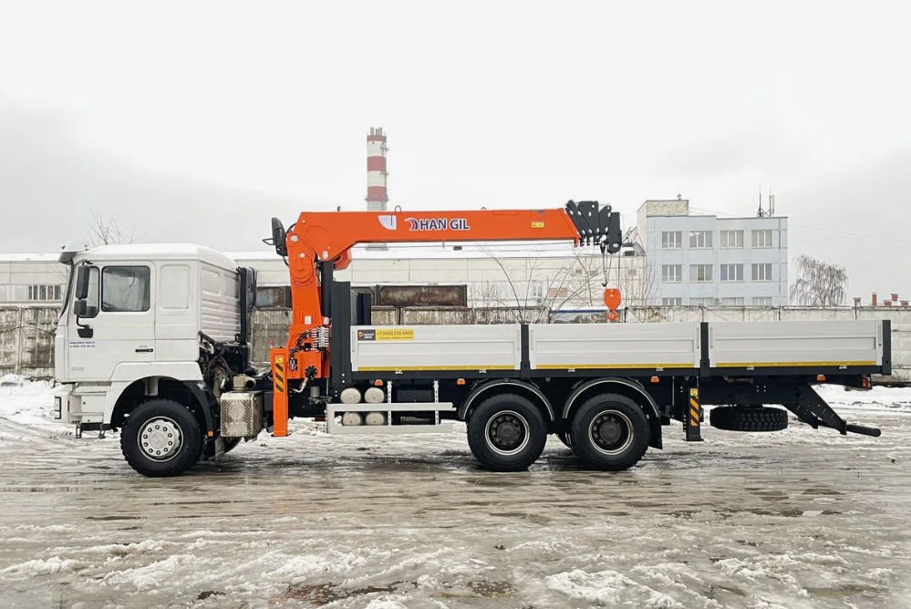 Бортовой автомобиль Shacman X3000 с КМУ Horyong HRS 206