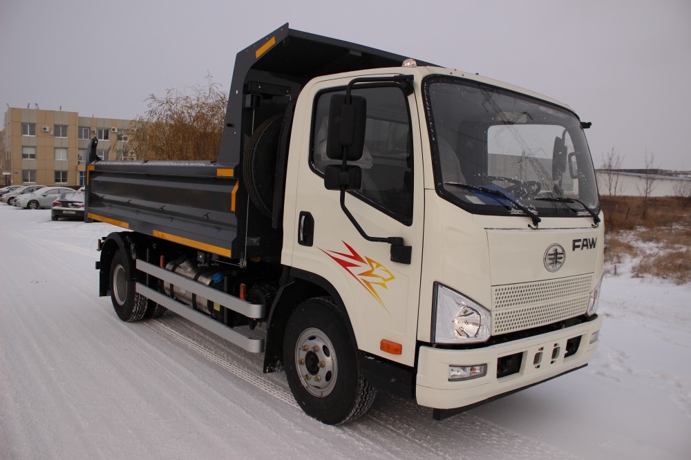 Самосвал FAW CA1066